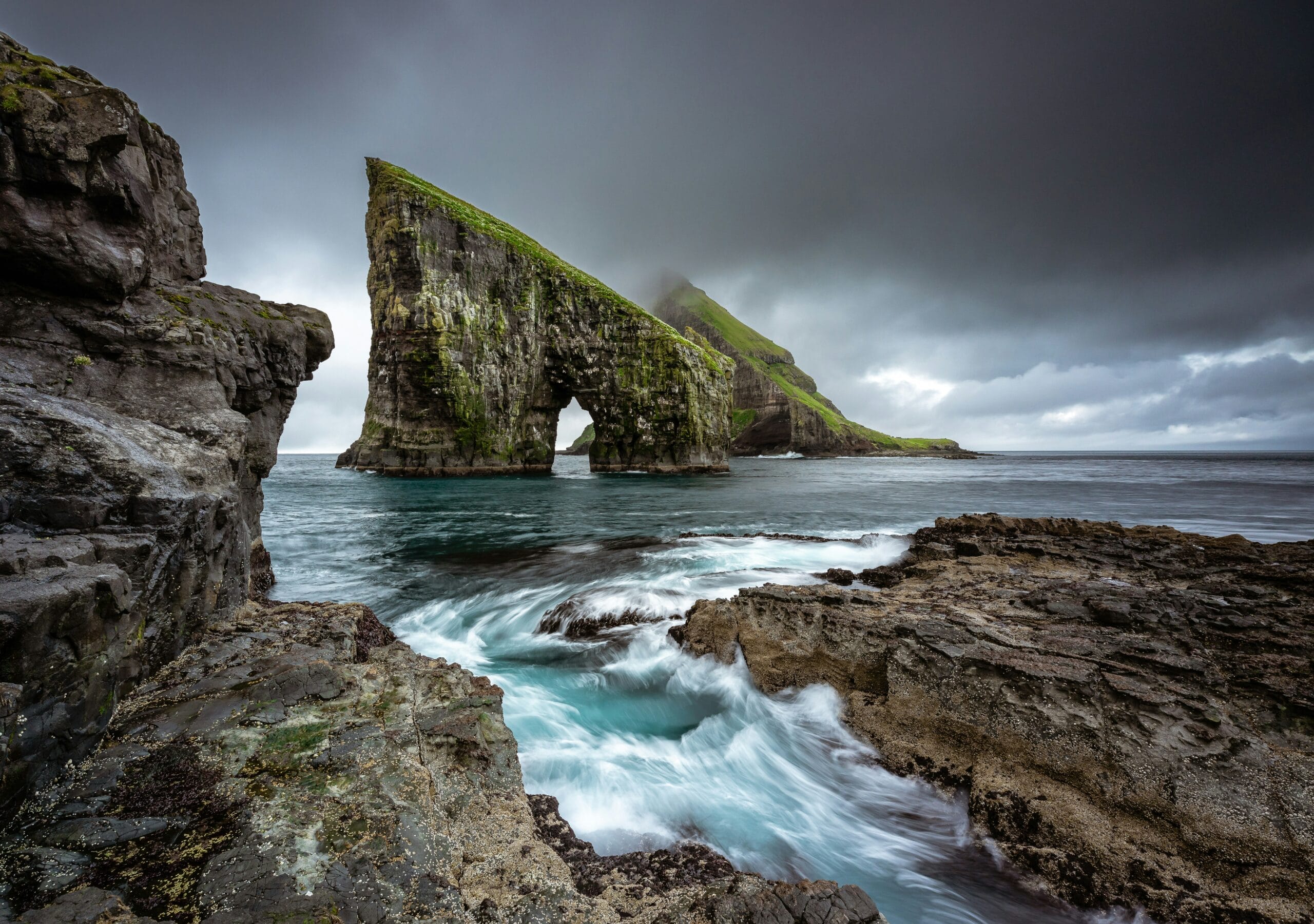 Creamy Faroese fish soup with fresh herbs and crusty bread